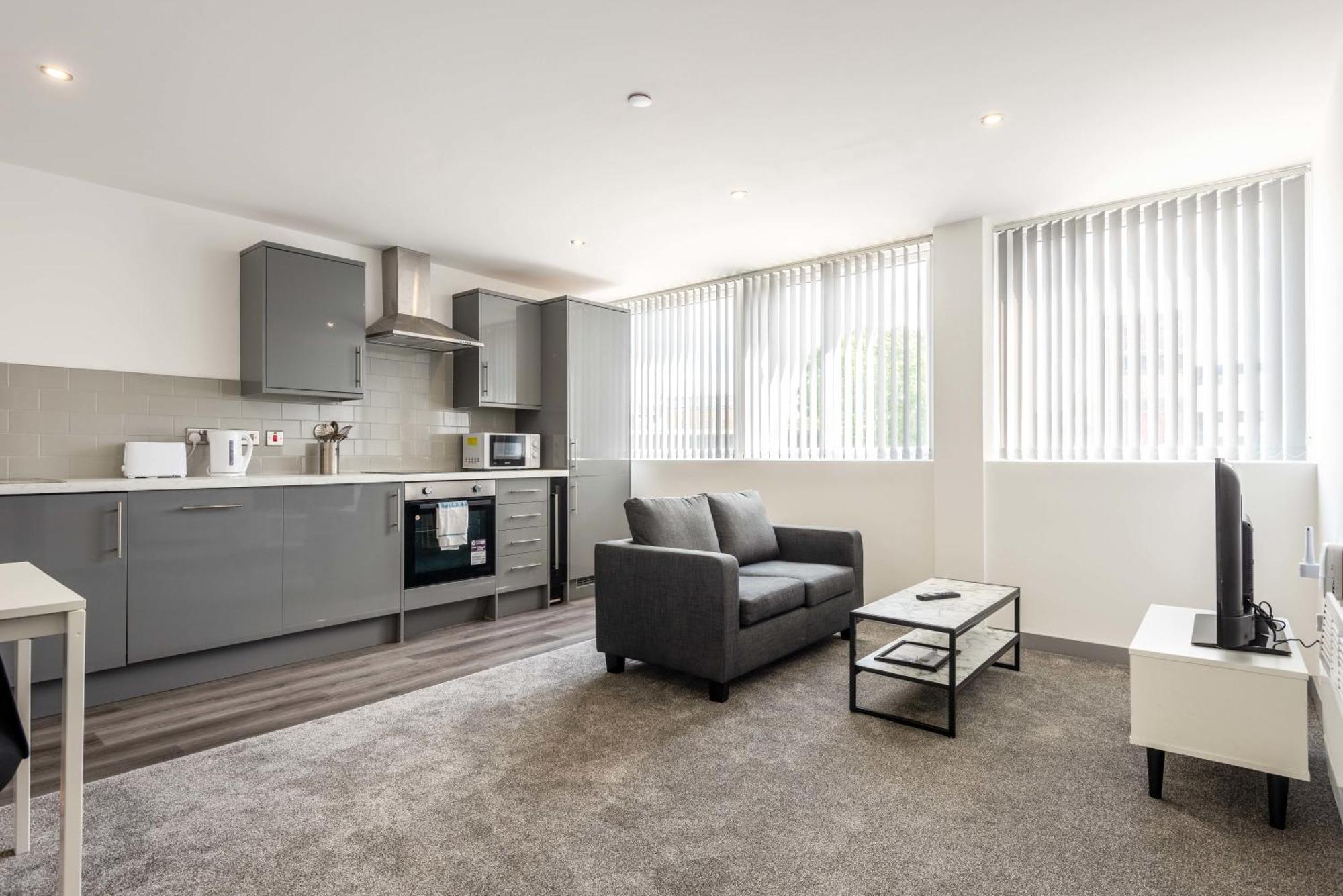 Modern 1 Bedroom Yeadon Apartment Exterior photo